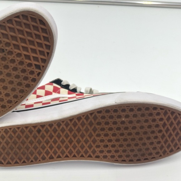 Vans men’s size sneakers red & white checkered - Picture 5 of 10
